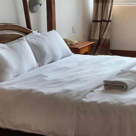 Entebbe Flights Motel 외부 사진