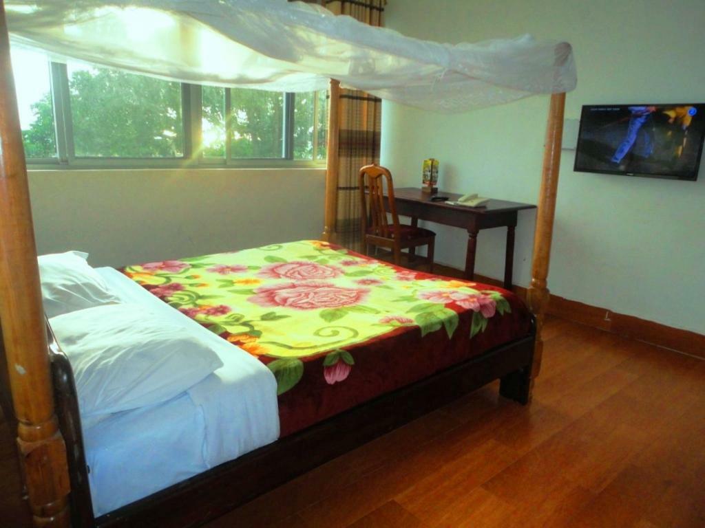 Entebbe Flights Motel 외부 사진