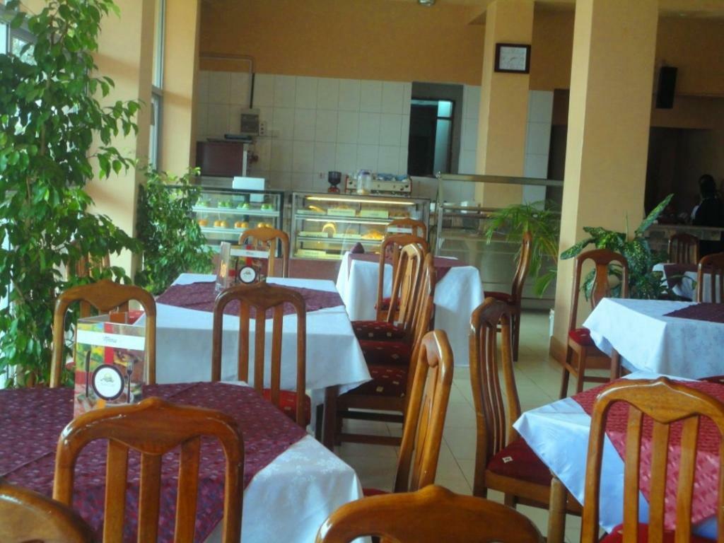 Entebbe Flights Motel 외부 사진